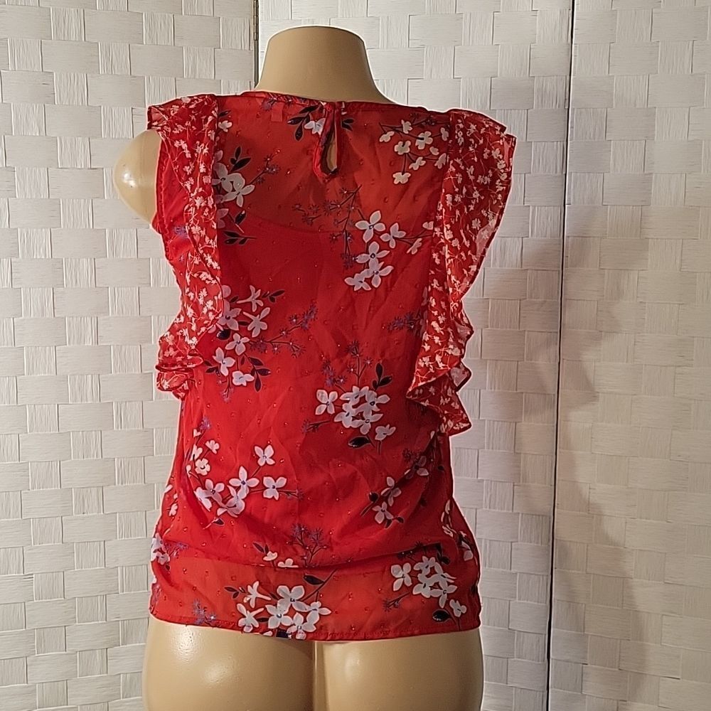 CANDIES CASUAL SLEEVELESS RUFFLE ROUNDNECK ALL OVER FLORAL PRINTED DESIGN SHIRT - Picture 6 of 13